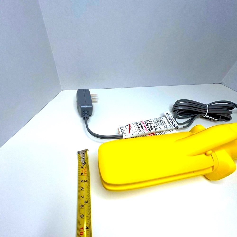 Drybar Yellow Styling Tool with Premium Accents. New in Box. Men or women - Picture 7 of 9